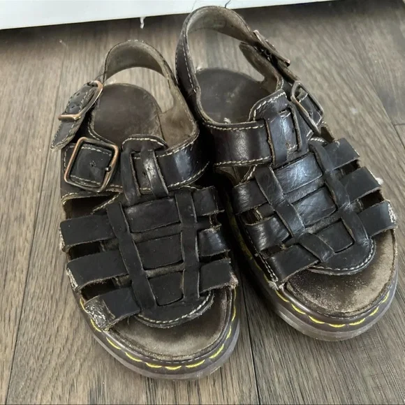 Dr. Martens Fisherman Sandals - Picture 3 of 5